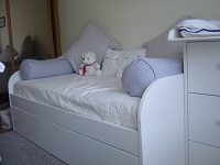 cama infantil blanca